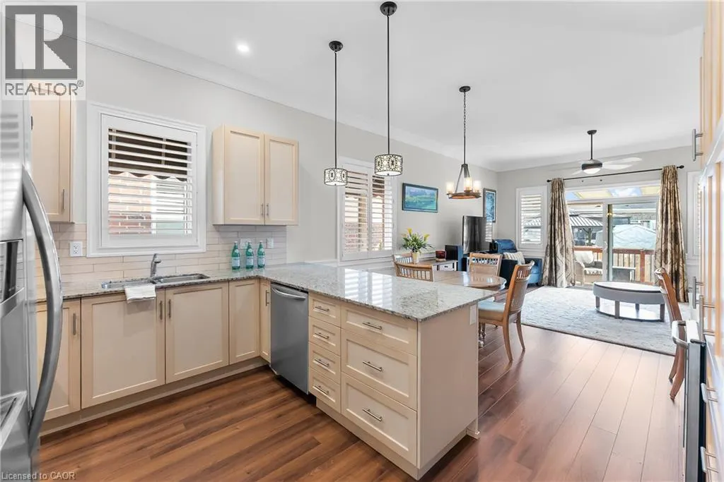 78 ANGELA Crescent