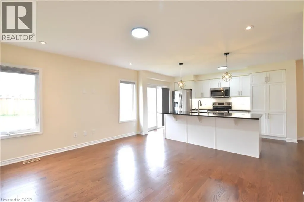47 PICKETT Place