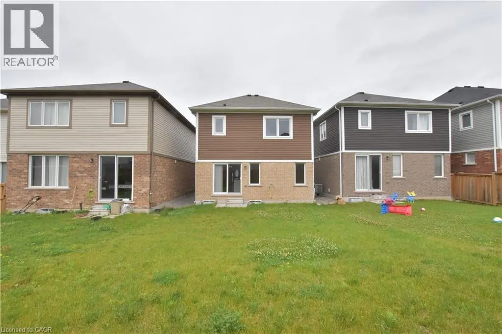 47 PICKETT Place