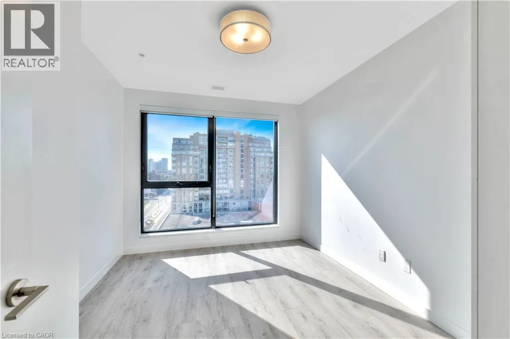 181 KING Street S Unit# 914, #914