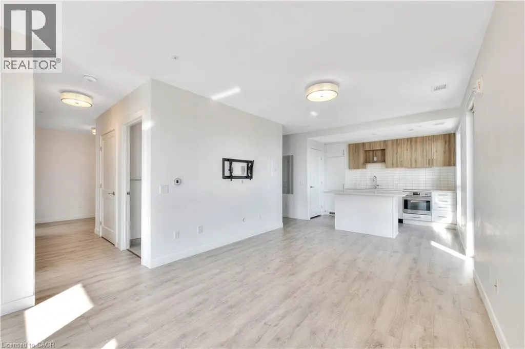 181 KING Street S Unit# 914, #914