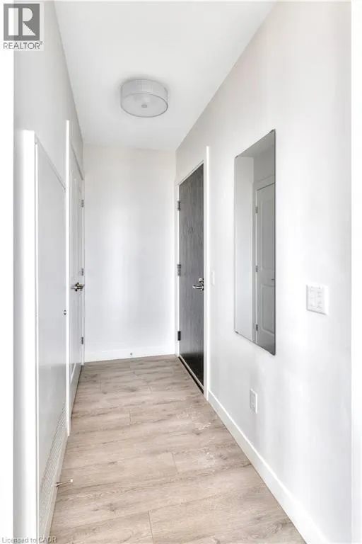 181 KING Street S Unit# 914, #914