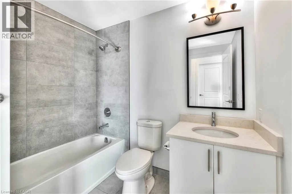 181 KING Street S Unit# 914, #914