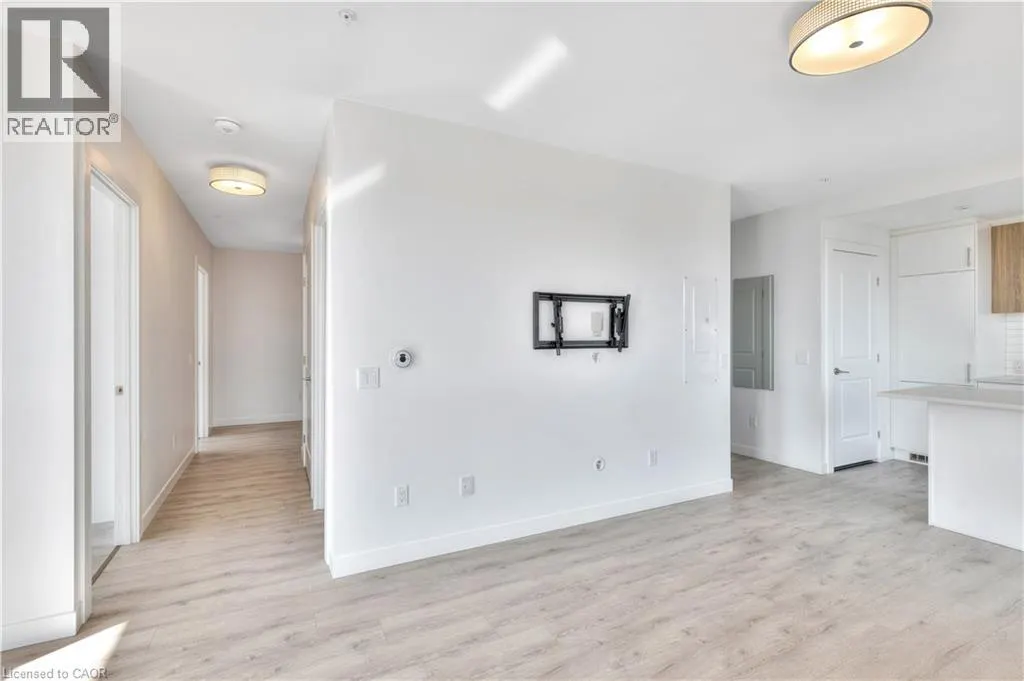 181 KING Street S Unit# 914, #914