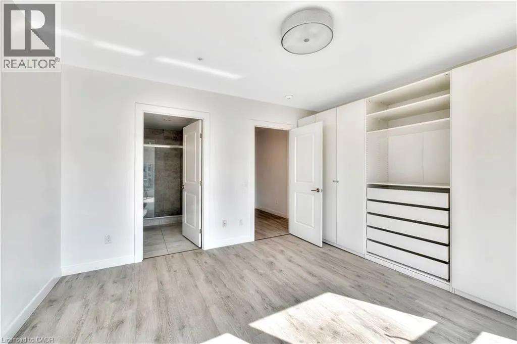 181 KING Street S Unit# 914, #914