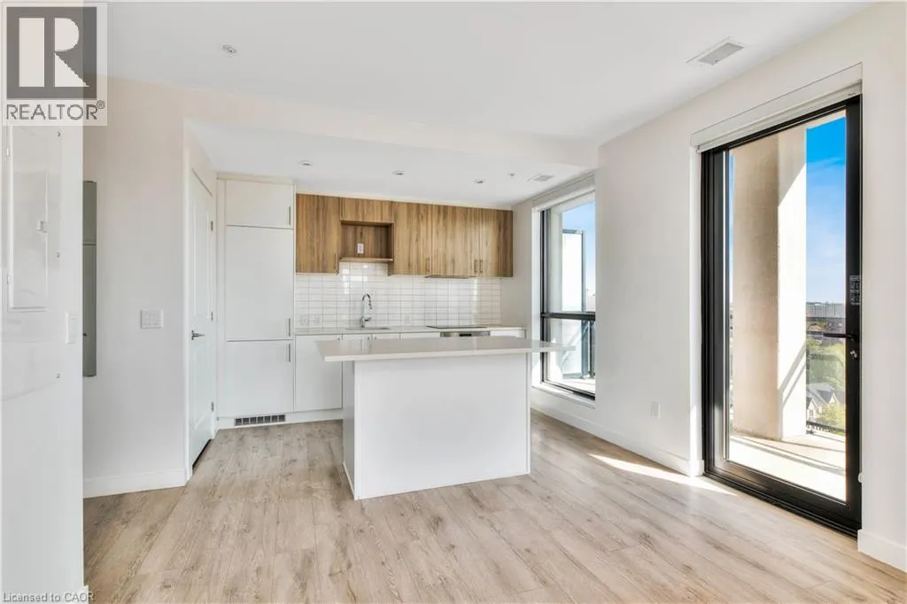 181 KING Street S Unit# 914, #914