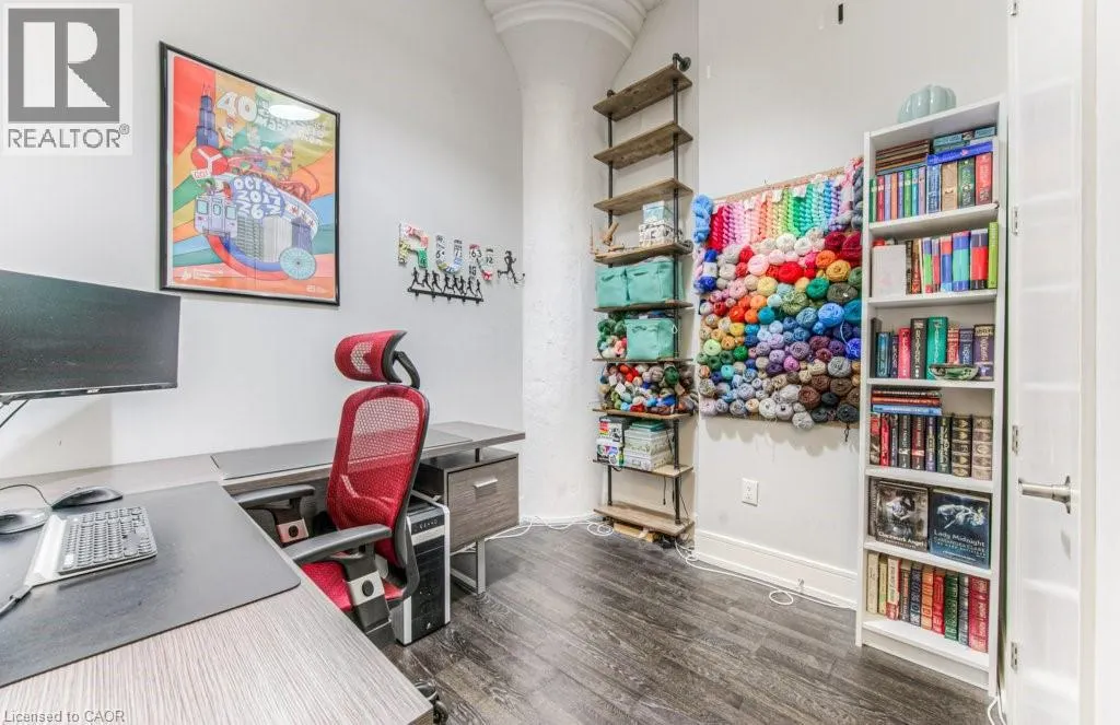112 BENTON Street Unit# 207, #207