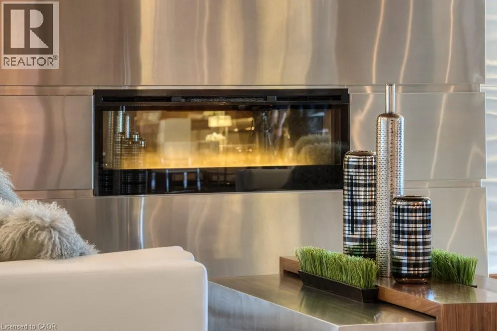 112 BENTON Street Unit# 207, #207