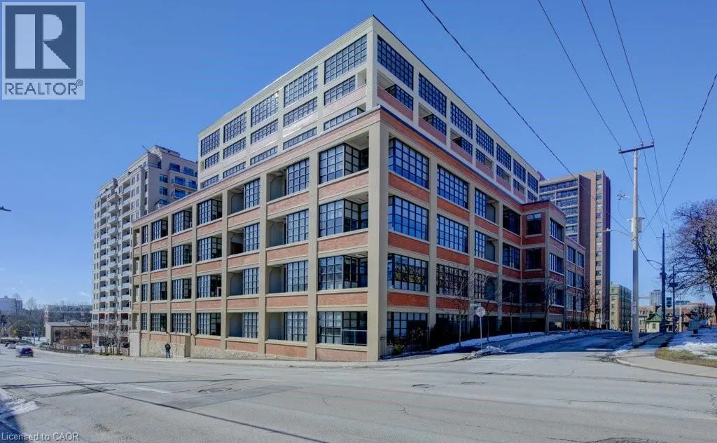 112 BENTON Street Unit# 207, #207