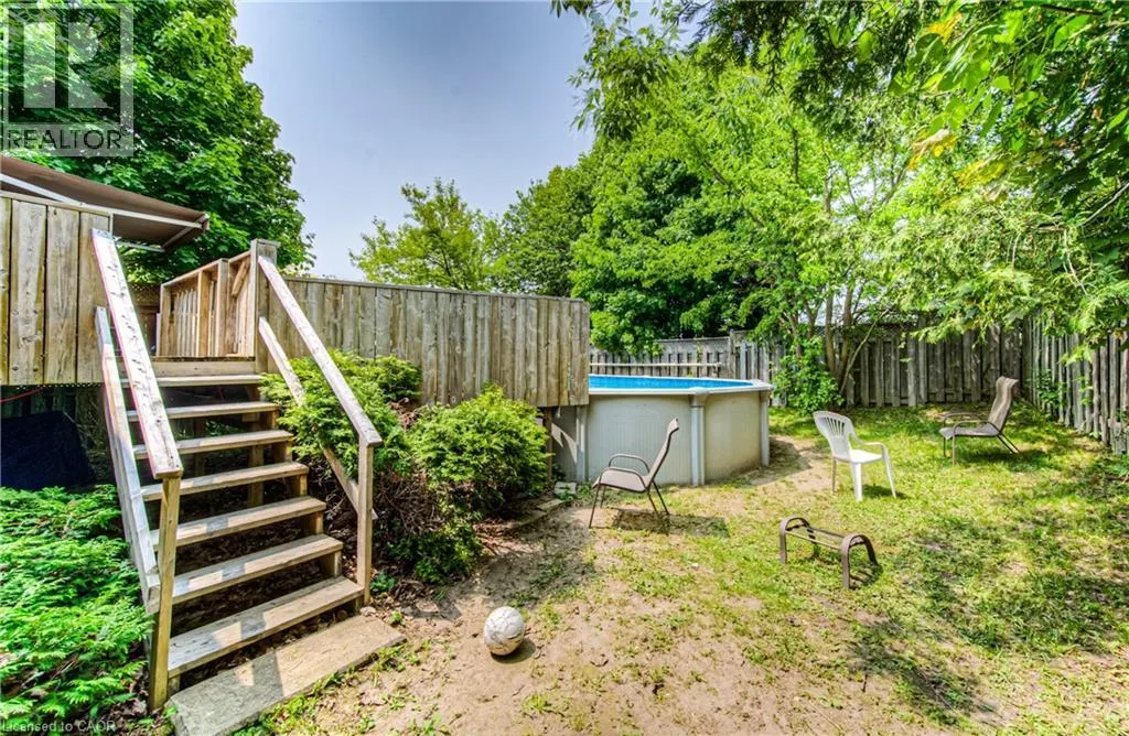 82 ROSENEATH Crescent
