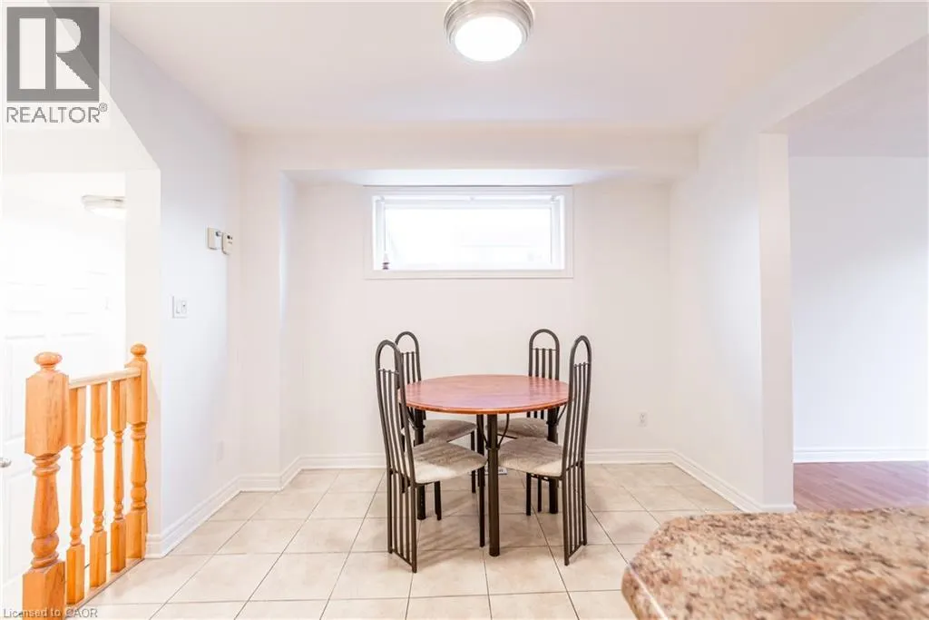119 SUMMERS Drive Unit# Room 1, #Room 1