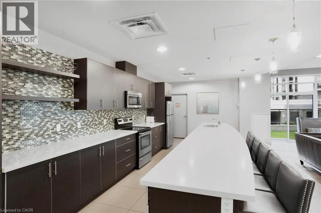 90 CHARLTON Avenue W Unit# 304, #304