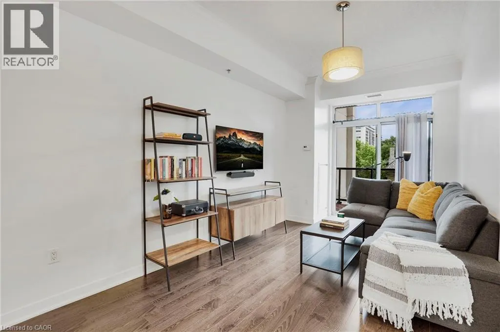 90 CHARLTON Avenue W Unit# 304, #304