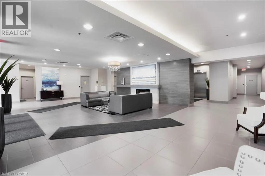 90 CHARLTON Avenue W Unit# 304, #304