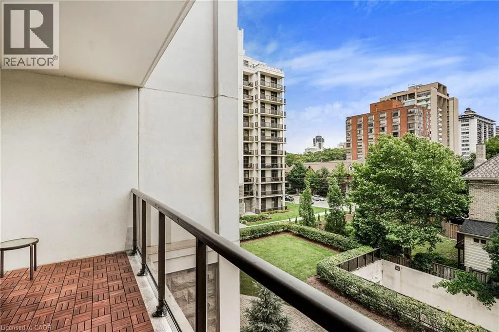 90 CHARLTON Avenue W Unit# 304, #304