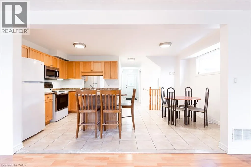 119 SUMMERS Drive Unit# Room 2, #Room 2