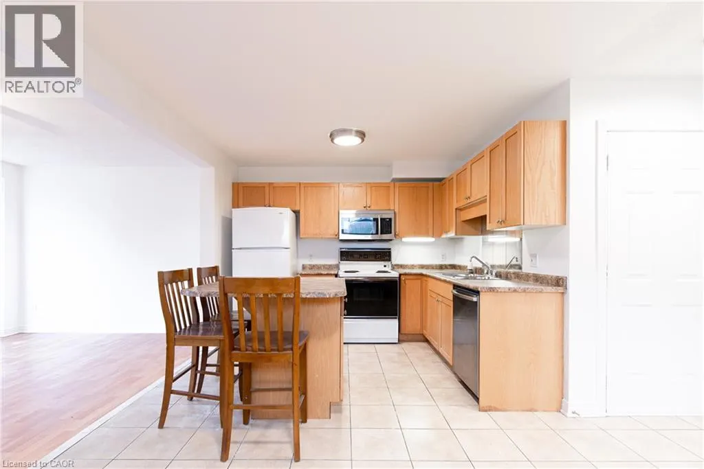 119 SUMMERS Drive Unit# Room 3, #Room 3