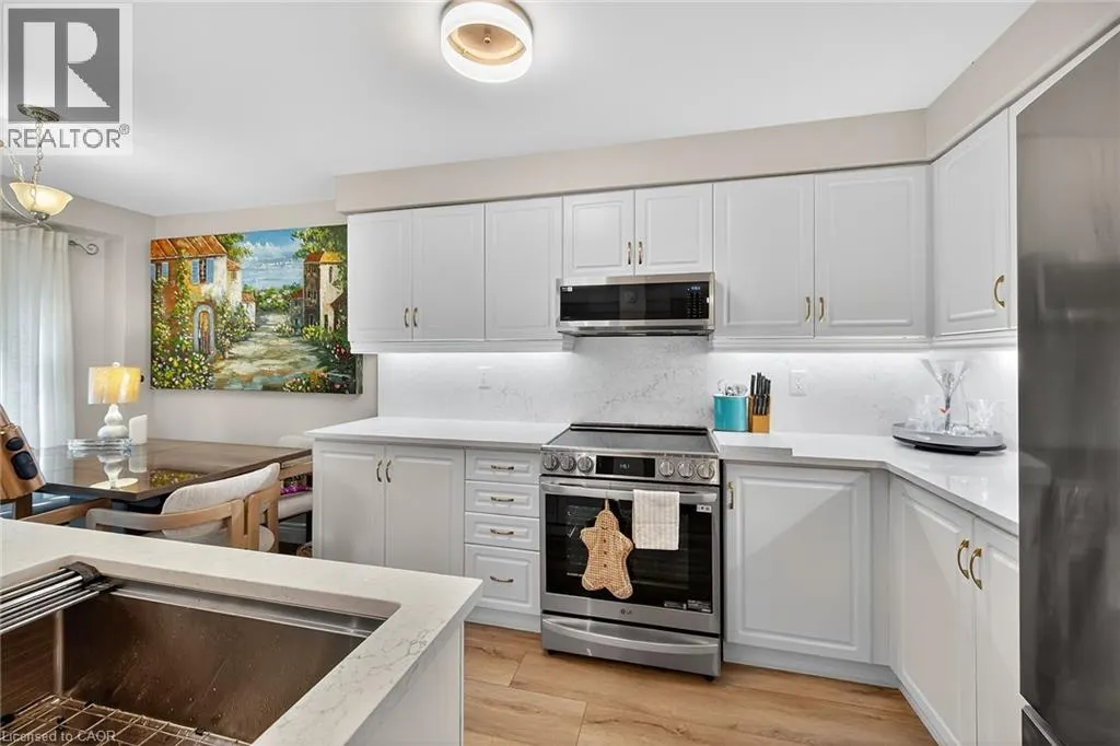 485 GREEN Road Unit# 14, #14
