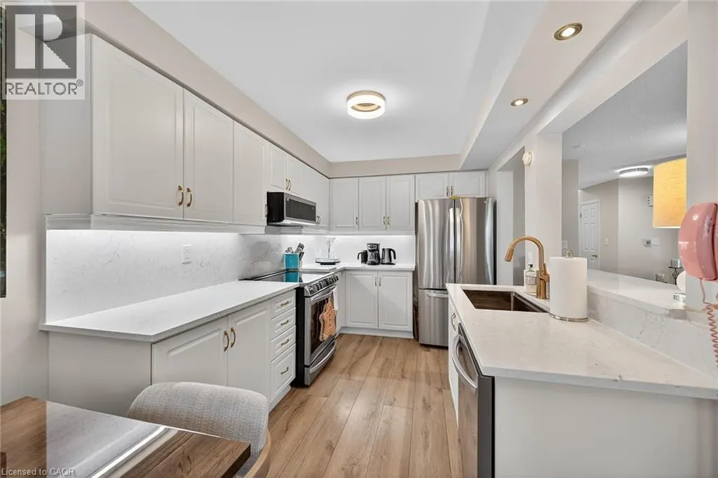 485 GREEN Road Unit# 14, #14
