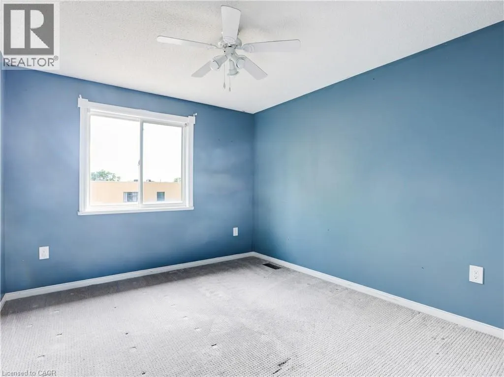 14 CHATEAU Crescent