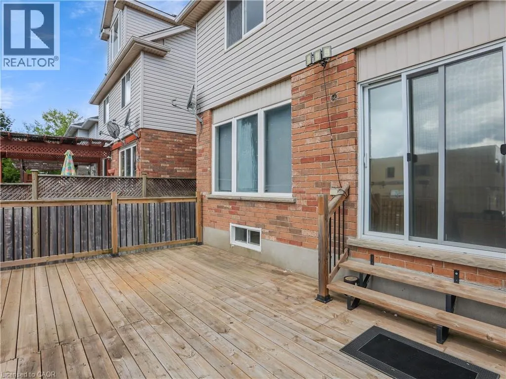 14 CHATEAU Crescent