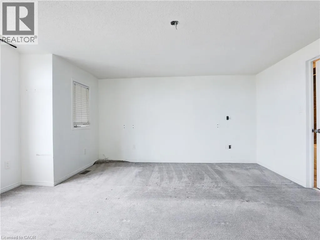 14 CHATEAU Crescent