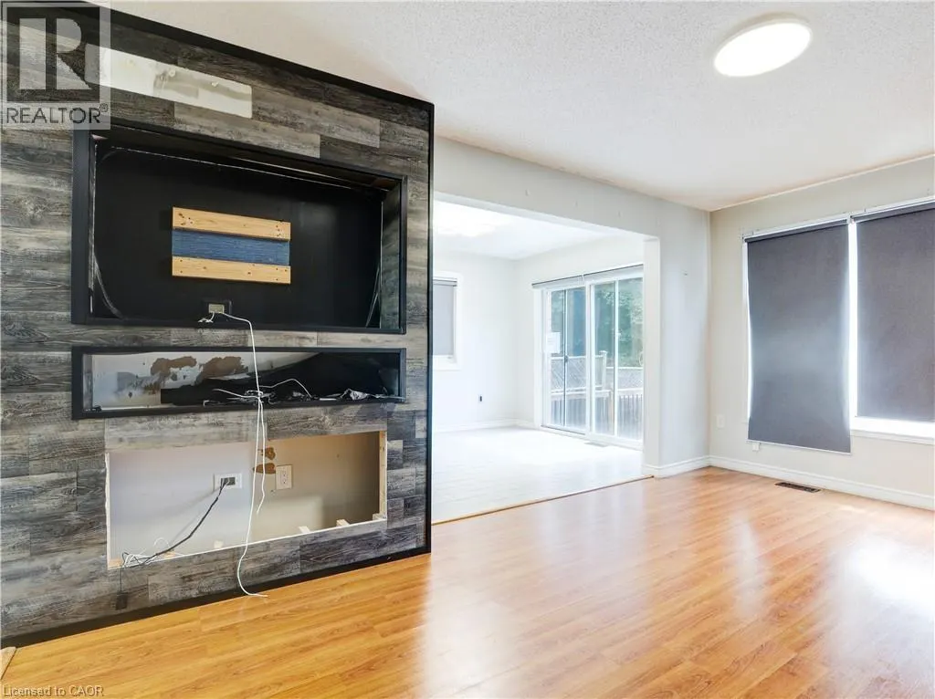 14 CHATEAU Crescent