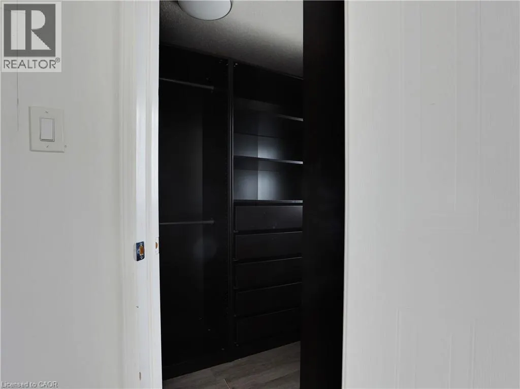 14 CHATEAU Crescent