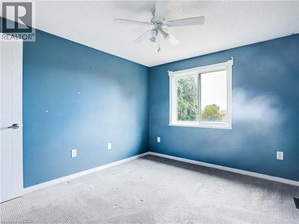 14 CHATEAU Crescent