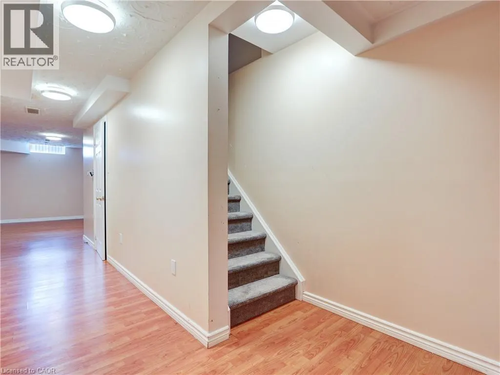 14 CHATEAU Crescent