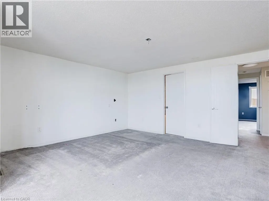 14 CHATEAU Crescent