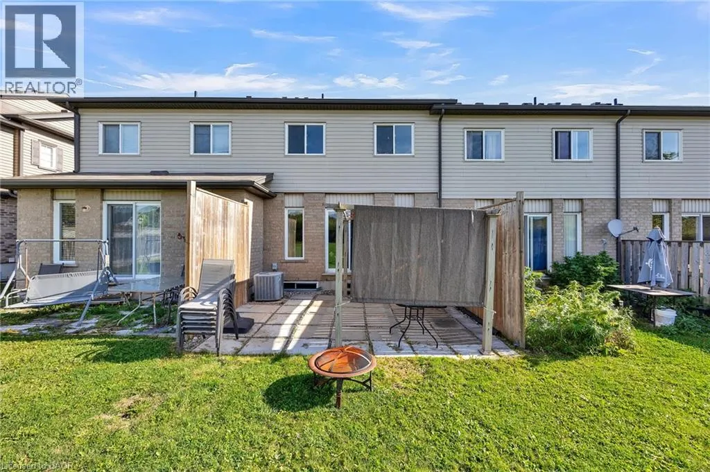 252 COUNTRYSTONE Crescent