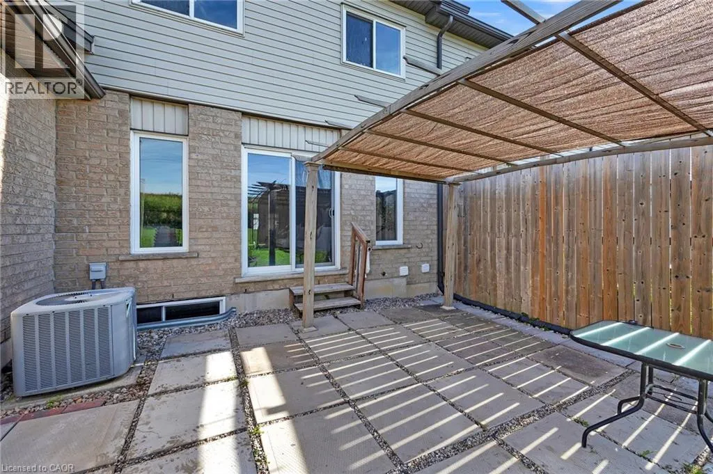 252 COUNTRYSTONE Crescent