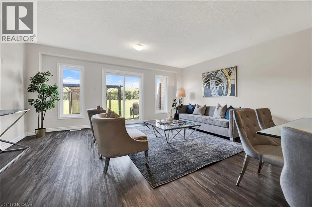 252 COUNTRYSTONE Crescent