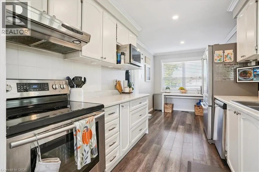 307 HIGHRIDGE Avenue