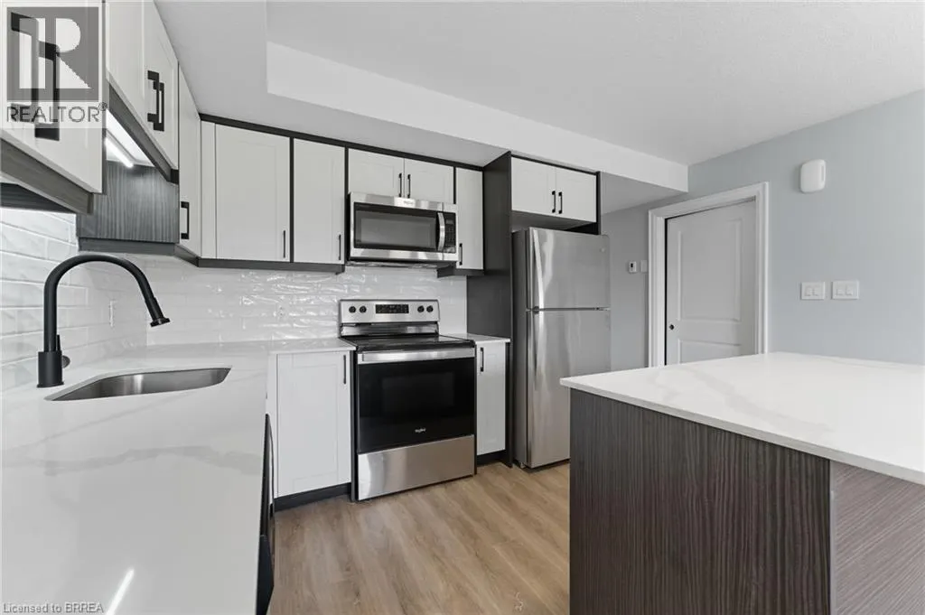 160 ROCHEFORT STREET Street Unit# A17, #A17