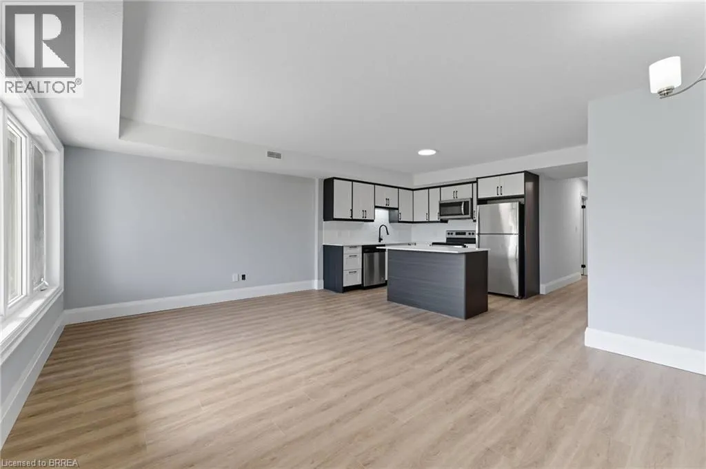 160 ROCHEFORT STREET Street Unit# A17, #A17