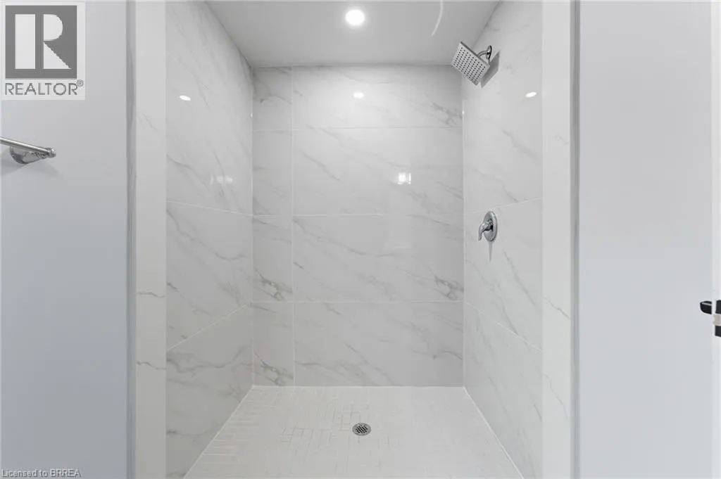 160 ROCHEFORT STREET Street Unit# A17, #A17
