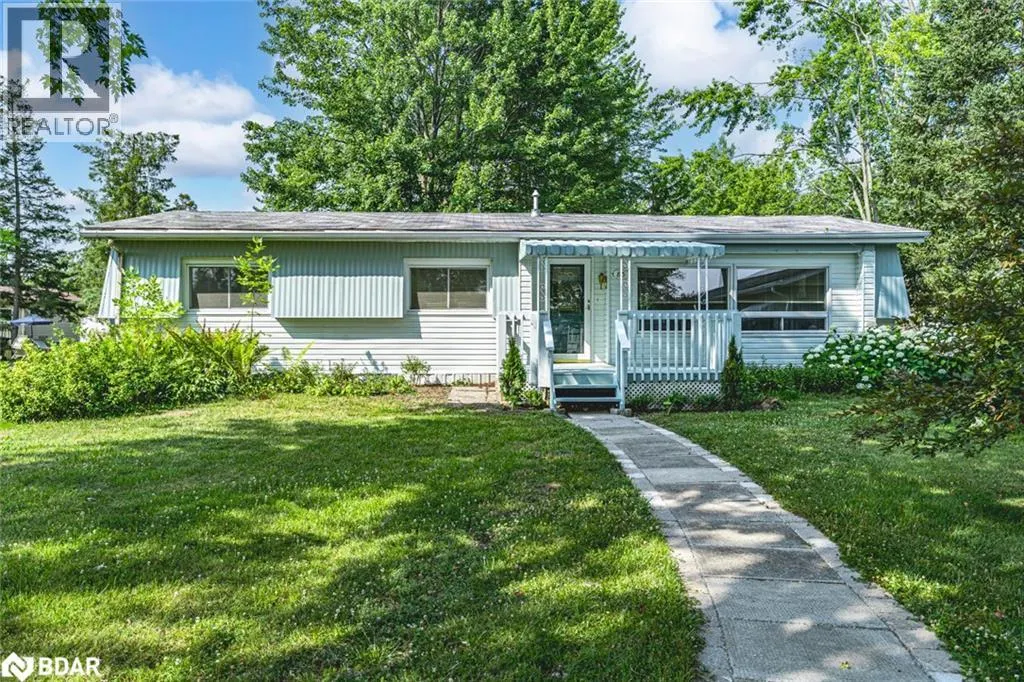 85 HAWTHORNE Drive