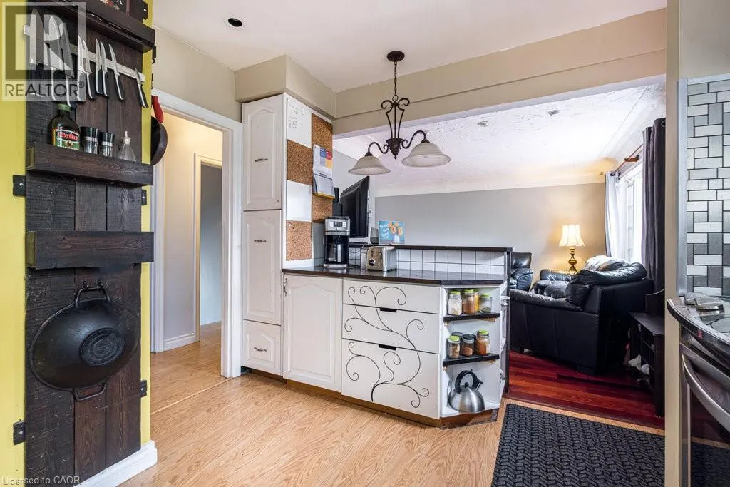 185 EAST 13TH Street