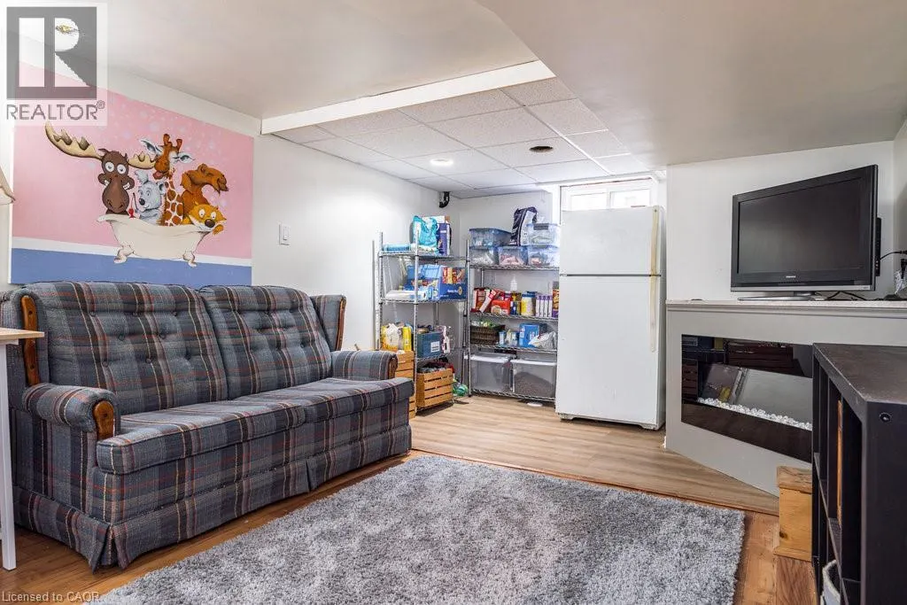 185 EAST 13TH Street
