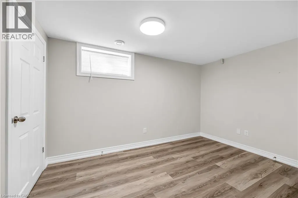 122 TOBY Crescent Unit# 2, #2