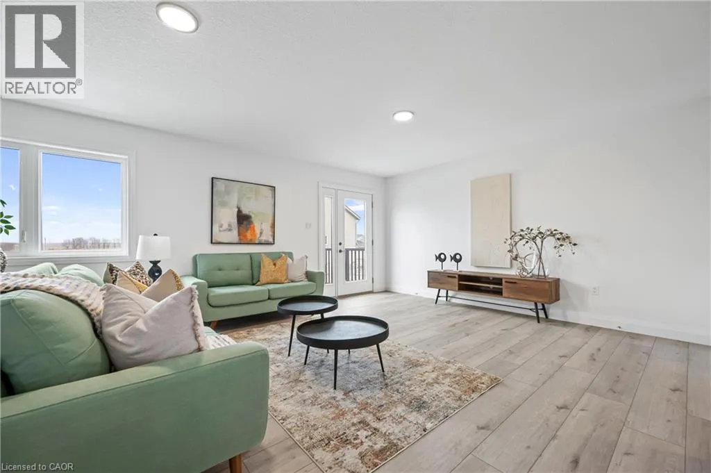 182 BRIDGE Crescent Unit# 6, #6