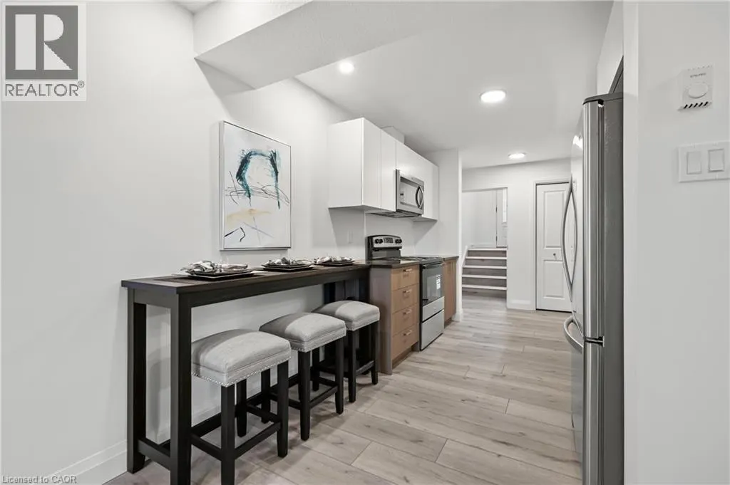 182 BRIDGE Crescent Unit# 6, #6