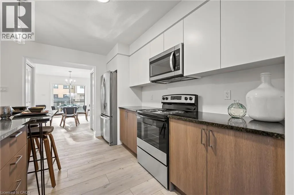 182 BRIDGE Crescent Unit# 6, #6