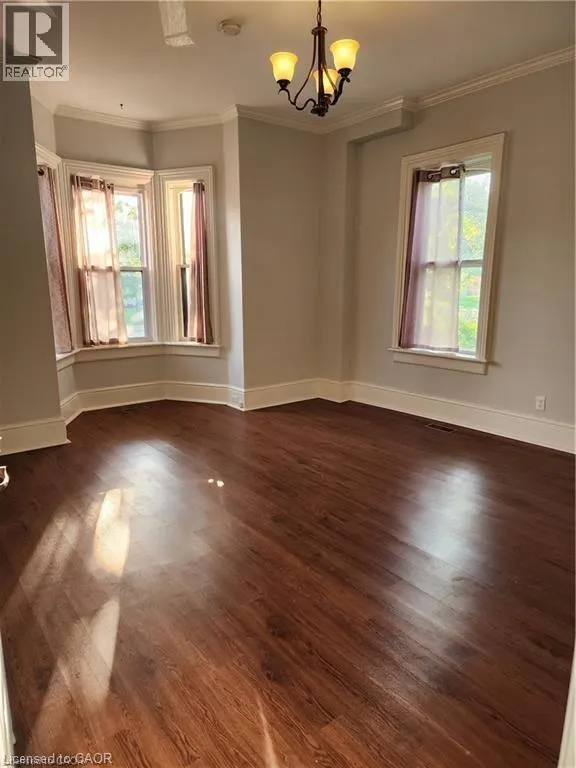 141 LAUREL Street Unit# A, #A