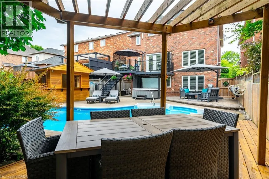 7 VOLTERRA Court