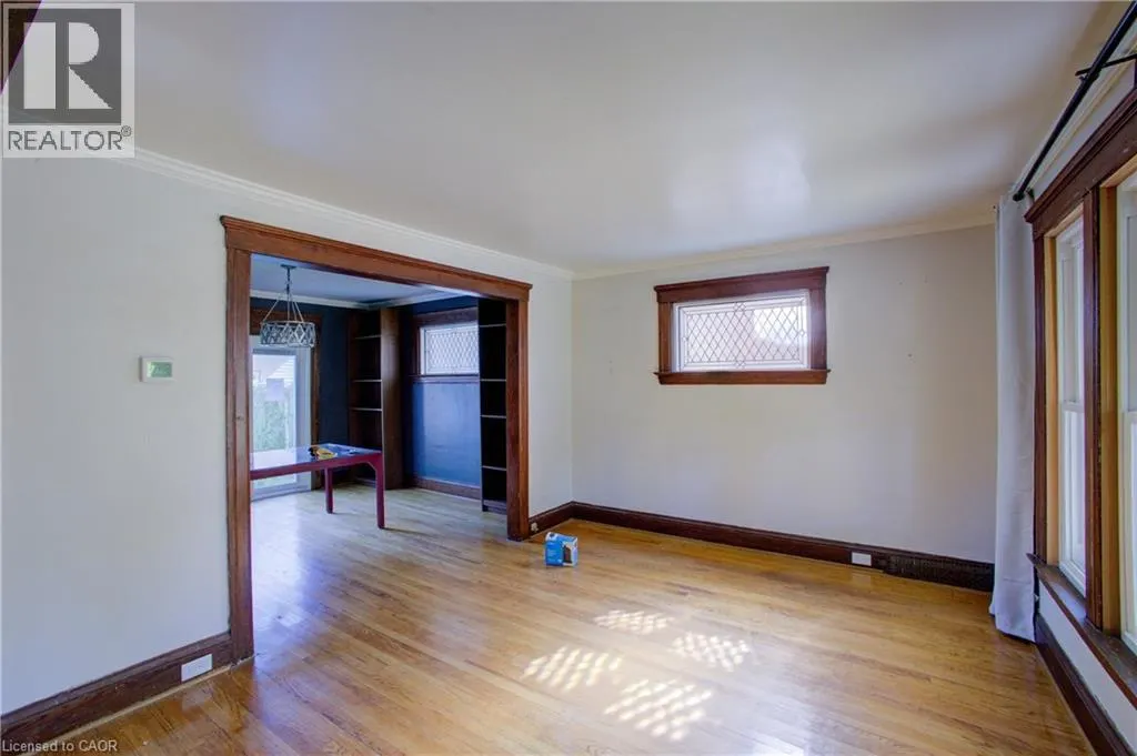 876 HALL Avenue