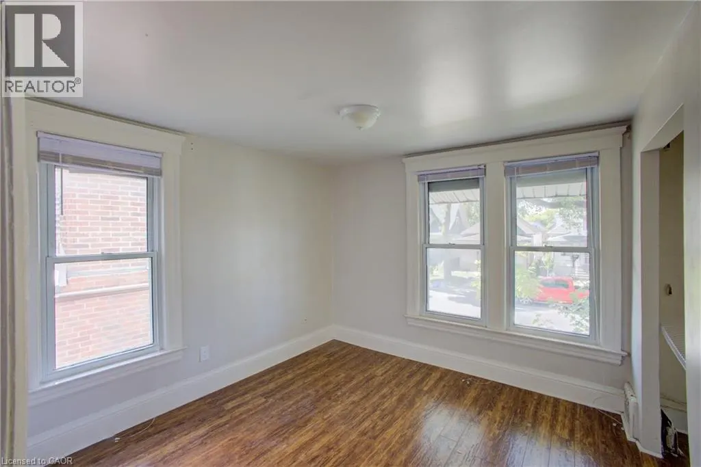 876 HALL Avenue
