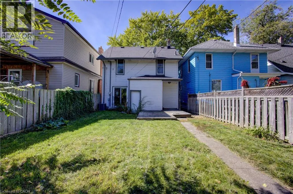 876 HALL Avenue